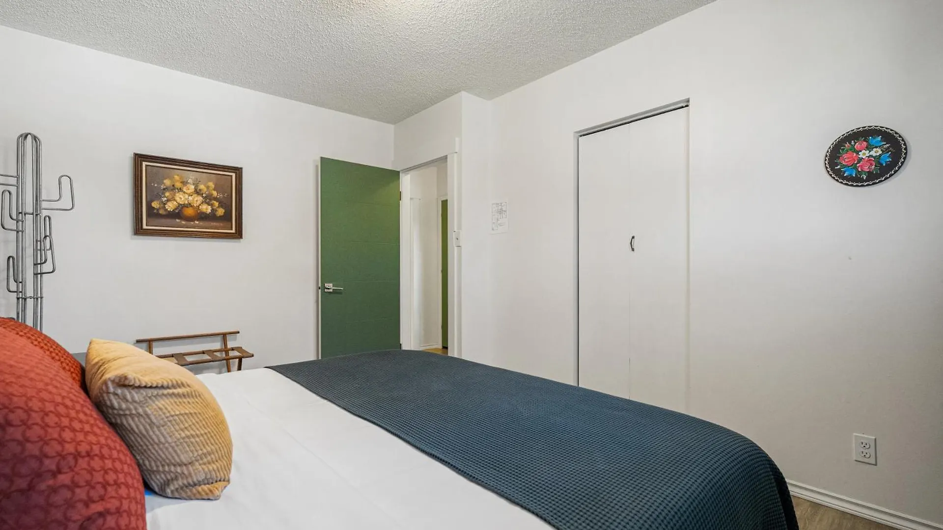 Digital Nomad'S Calgary Inner City Gem 3Bd, 5Bed, Sleeps 8, Main Level 0*,