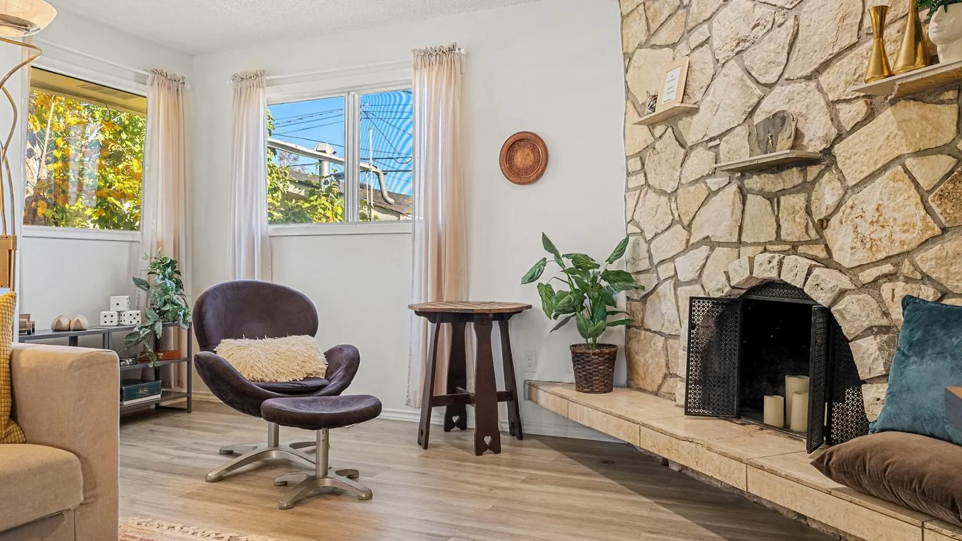 Digital Nomad'S Calgary Inner City Gem 3Bd, 5Bed, Sleeps 8, Main Level 0*,  Canada