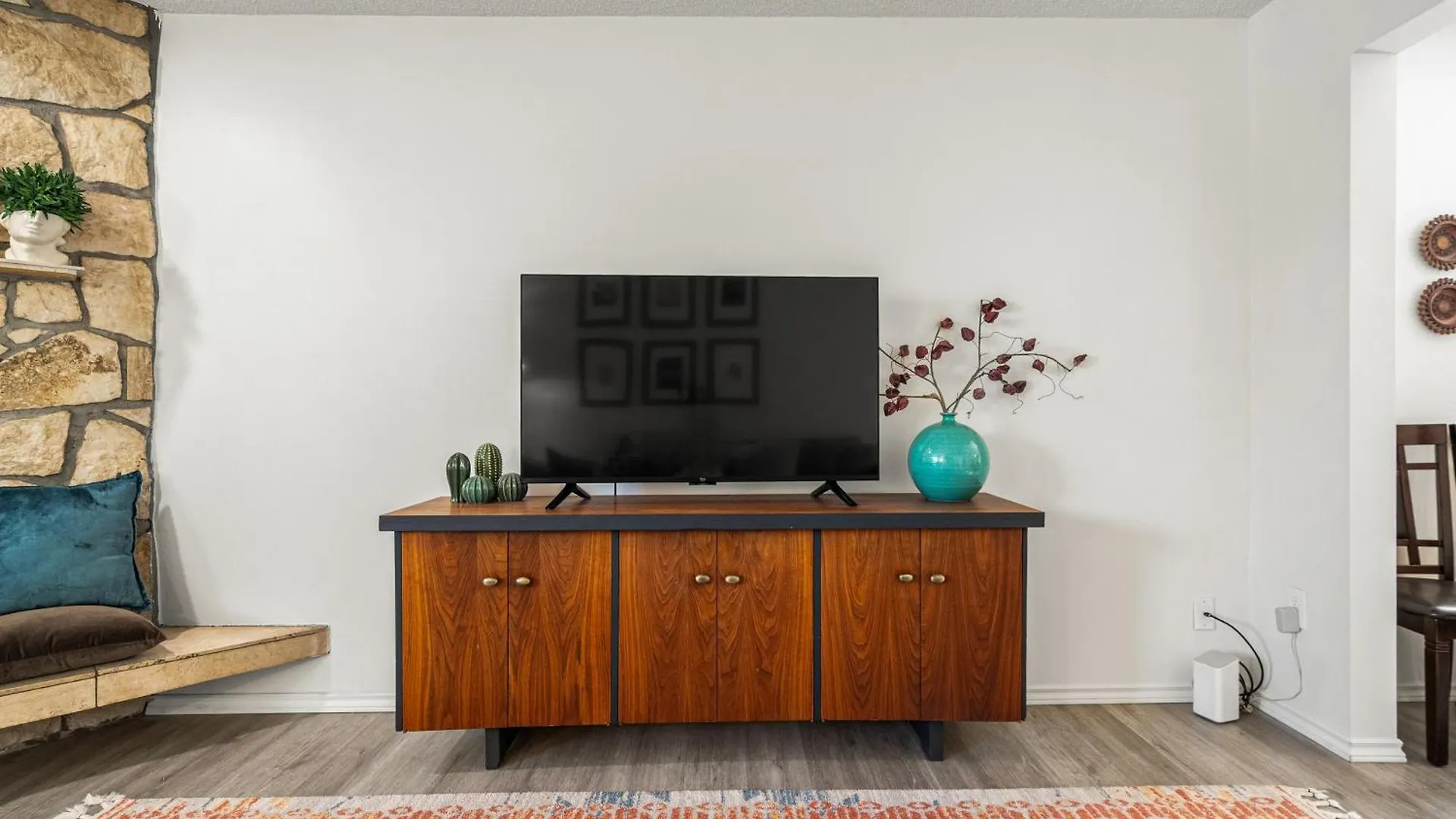Digital Nomad'S Calgary Inner City Gem 3Bd, 5Bed, Sleeps 8, Main Level Holiday home